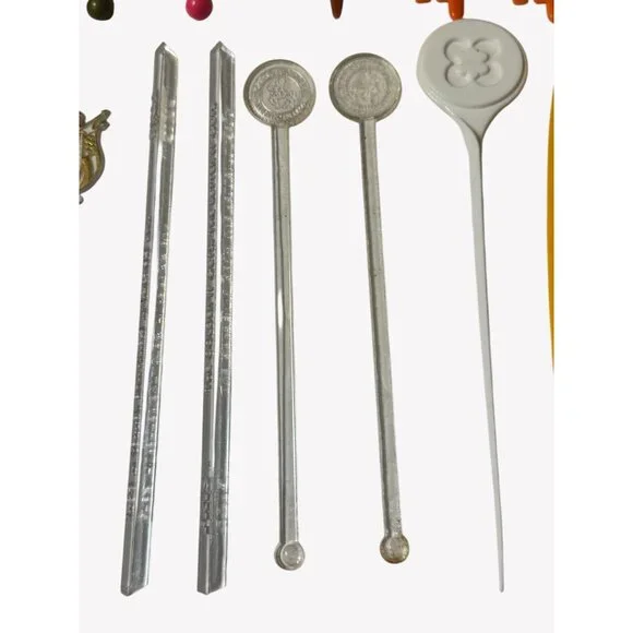Vintage Lot of 35 Swizzle Sticks Braniff Playboy Tampa Jai Alai Skeleton Keys - Picture 9 of 12